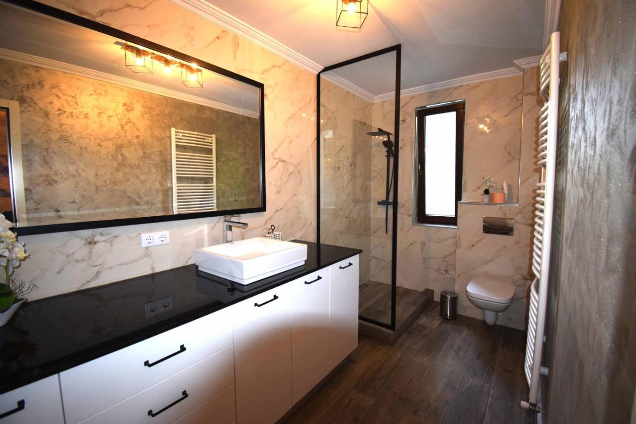 Luxury Apartment Central Târgu-Mureş Esterno foto